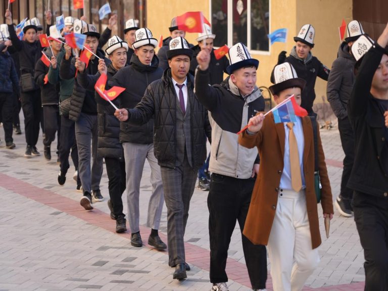 KSU celebrates National Flag Day and Ak Kalpak Day