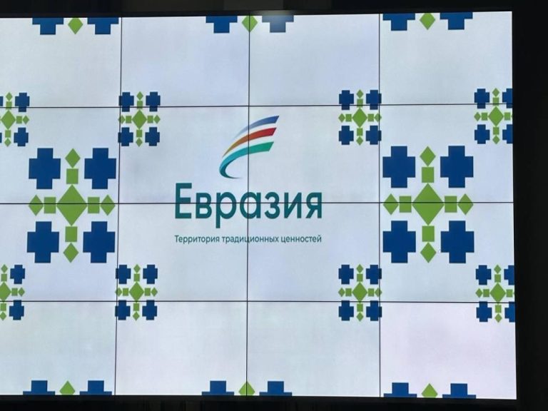 Студенты ОМЖиМК КГУ и сотрудники Медиацентра принимают участие в работе Медиашколы «Евразия» в Кыргызстане