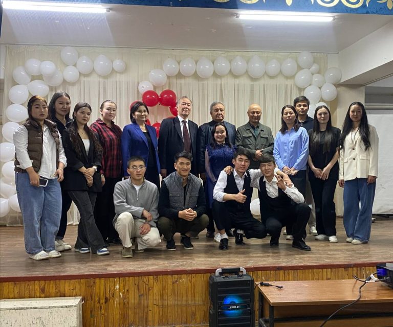 КМУнун жатаканасында “Устат менен баарлашуу” аталышында адабий кече өттү