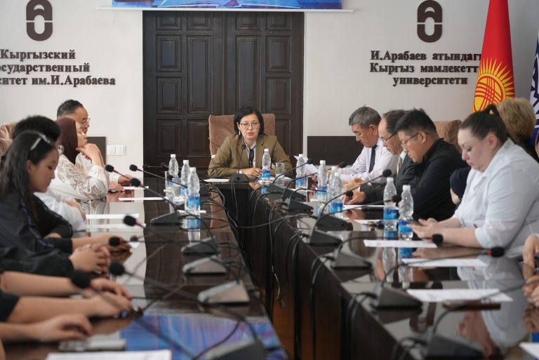 В КГУ прошел круглый стол по интеграции медицинских практик